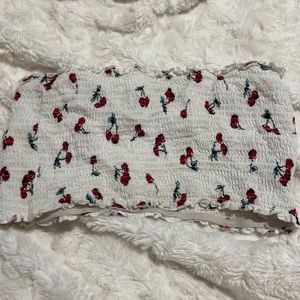 ADORABLE STRAPLESS TOP